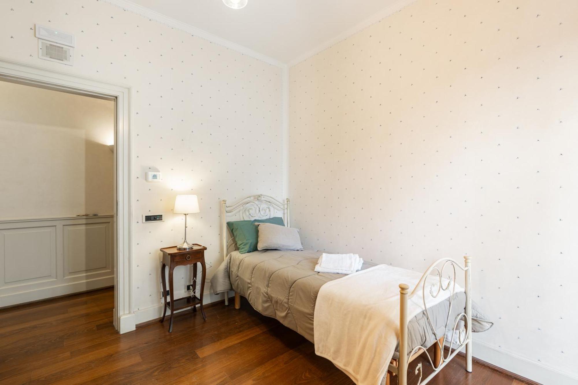 B&B Frida Suite Home Трани Экстерьер фото