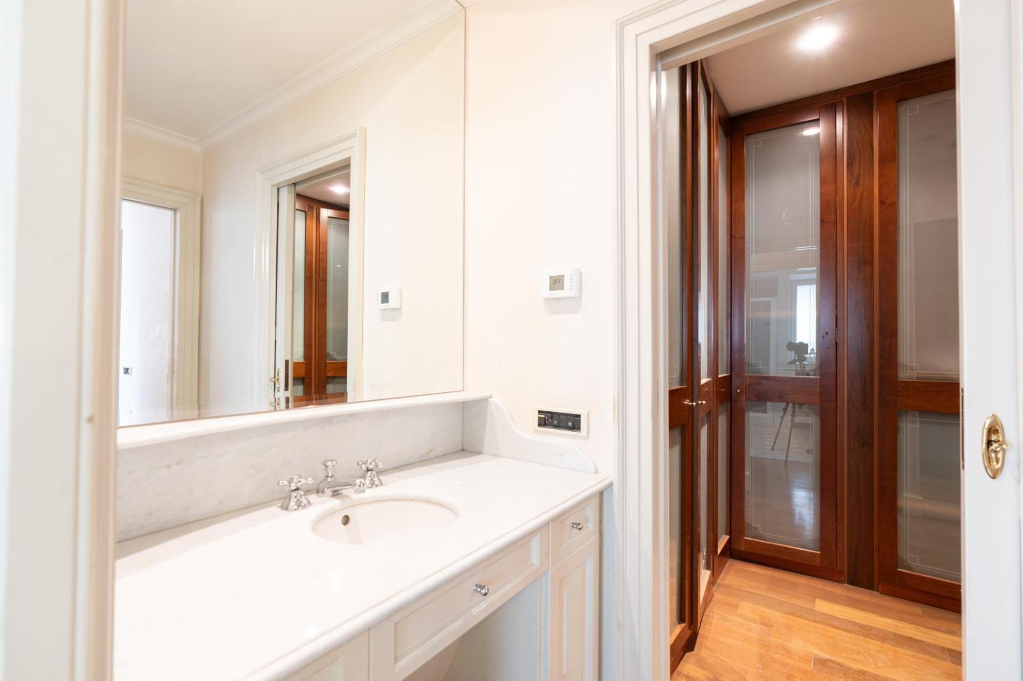 B&B Frida Suite Home Трани Экстерьер фото